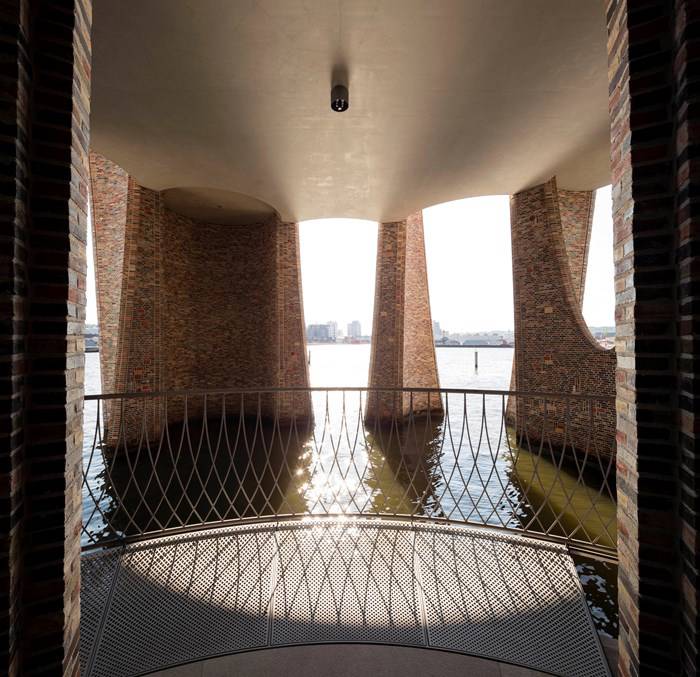 Titel: Fjordreflektor