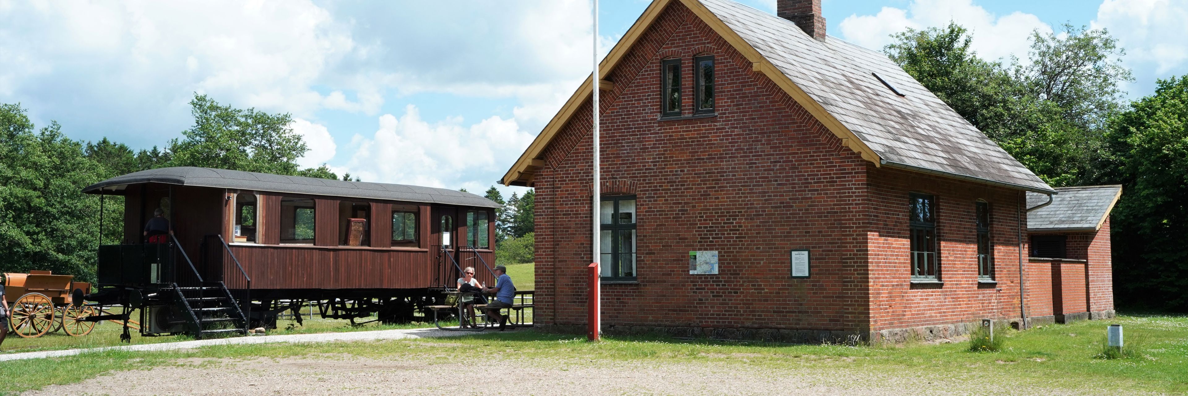 Bindeballe Station